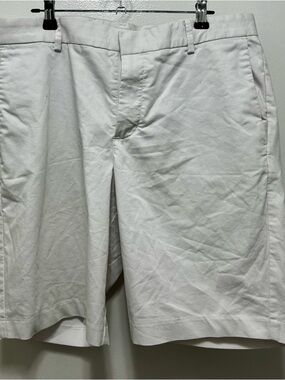 Nike Men's White Flat-Front Casual Shorts